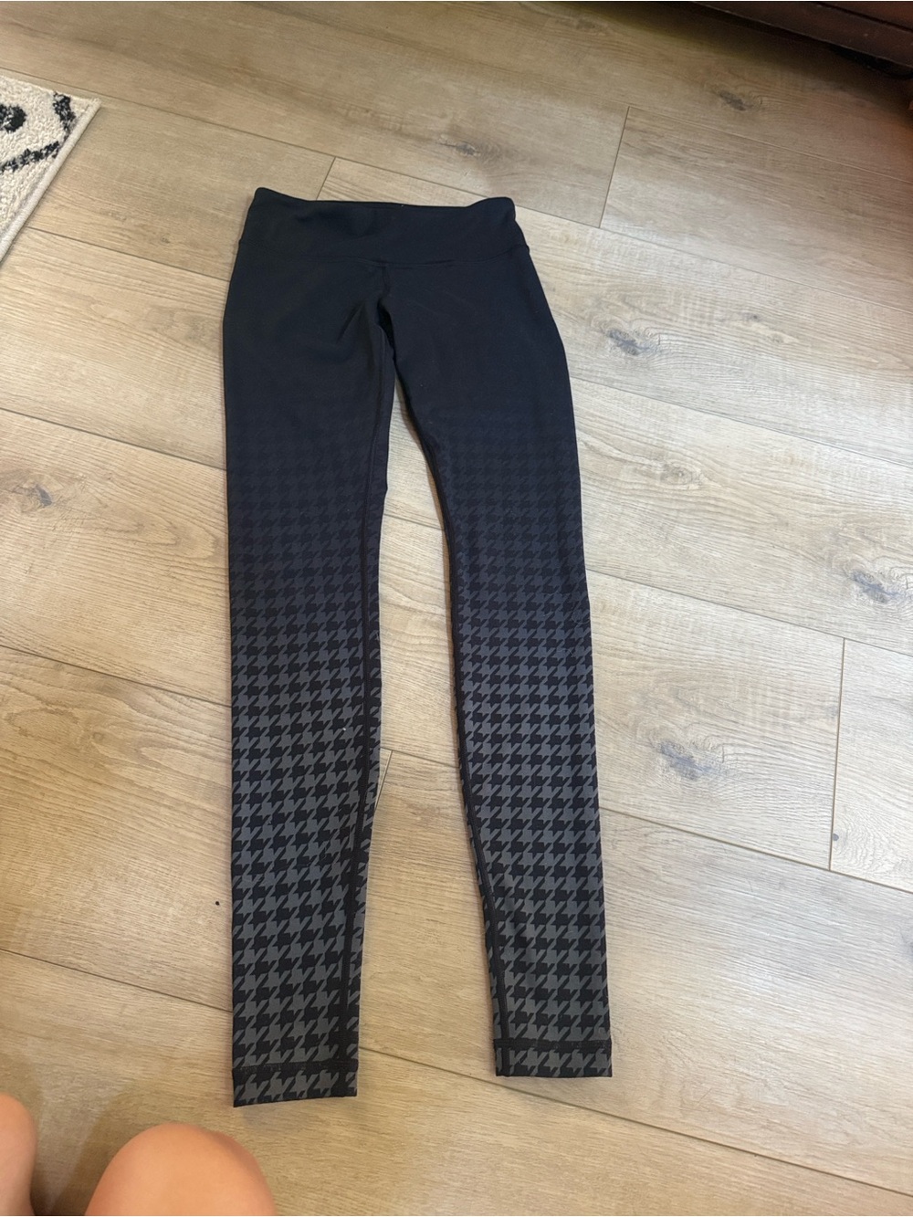 lululemon athletica Black Houndstooth Ombre Leggings